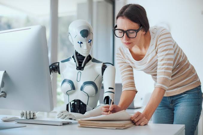 AI Is Bringing CIOs and CHROs Closer Together