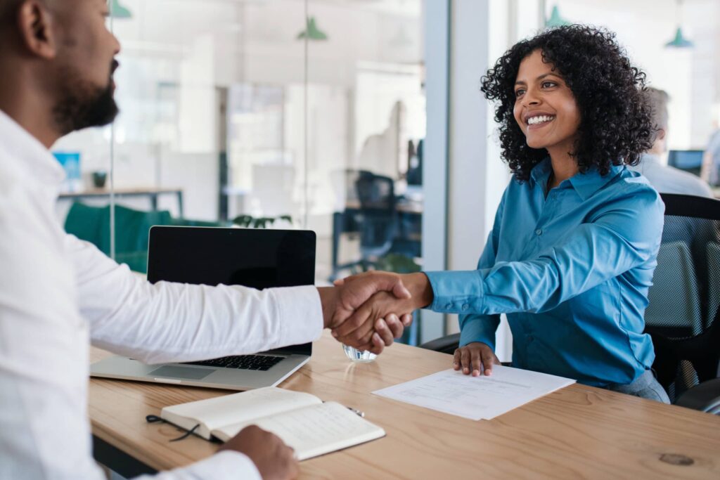 How B2B Companies Can Use AI to Improve Employee Lifecycle Management